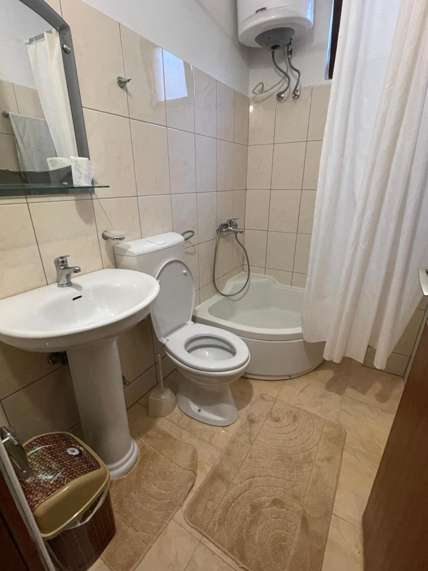 Days Inn Apartments Ulcinj Habitación foto
